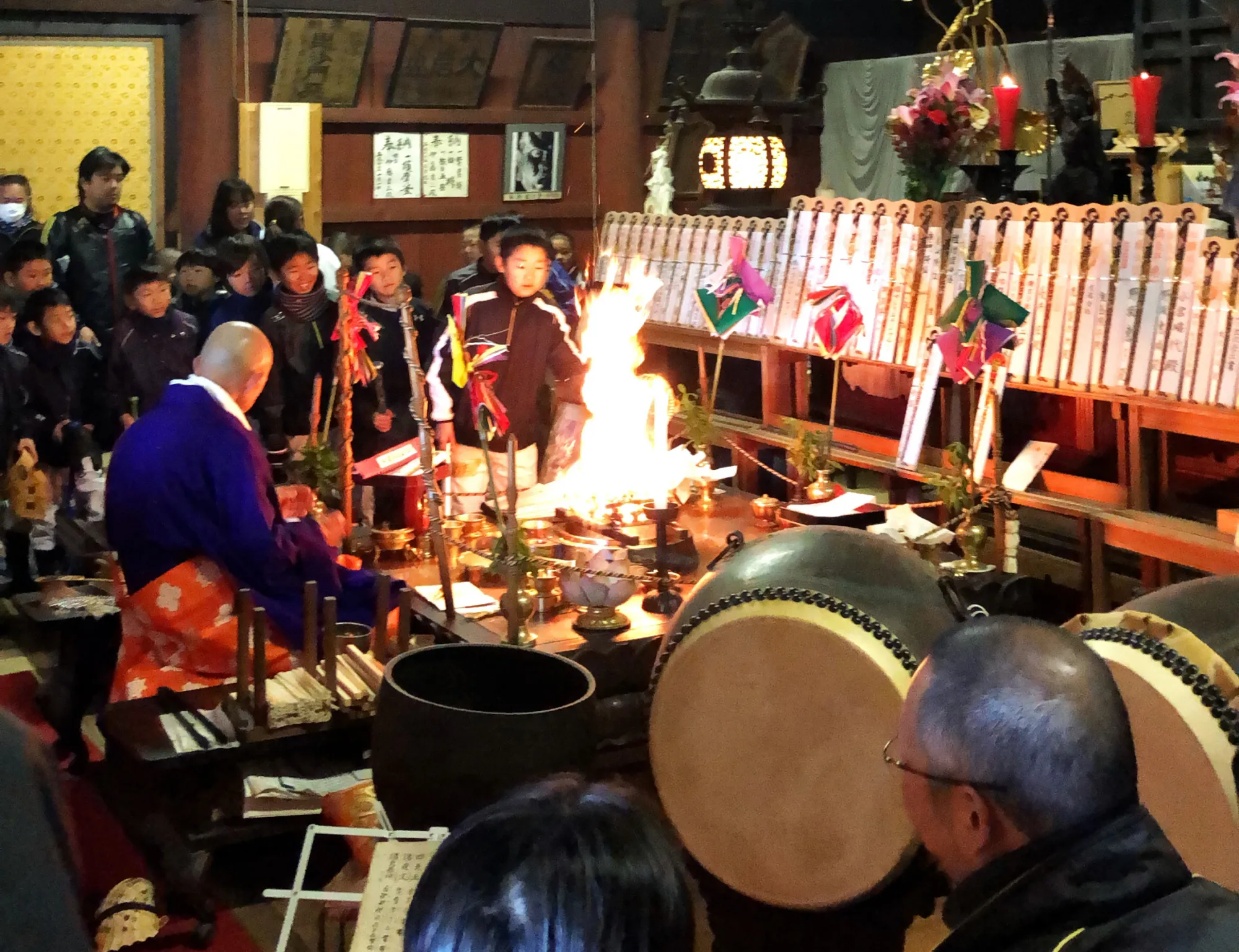 Prayer for victory of a baseball team at Oiwasan Bishamonten